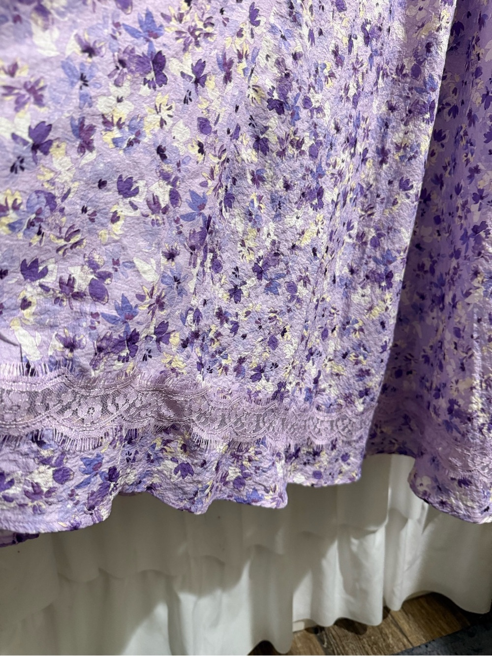Lavender Floral Maxi Dress with Lace Trim - Picture 7 of 11